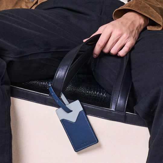 THE VOYAGER LUGGAGE TAG