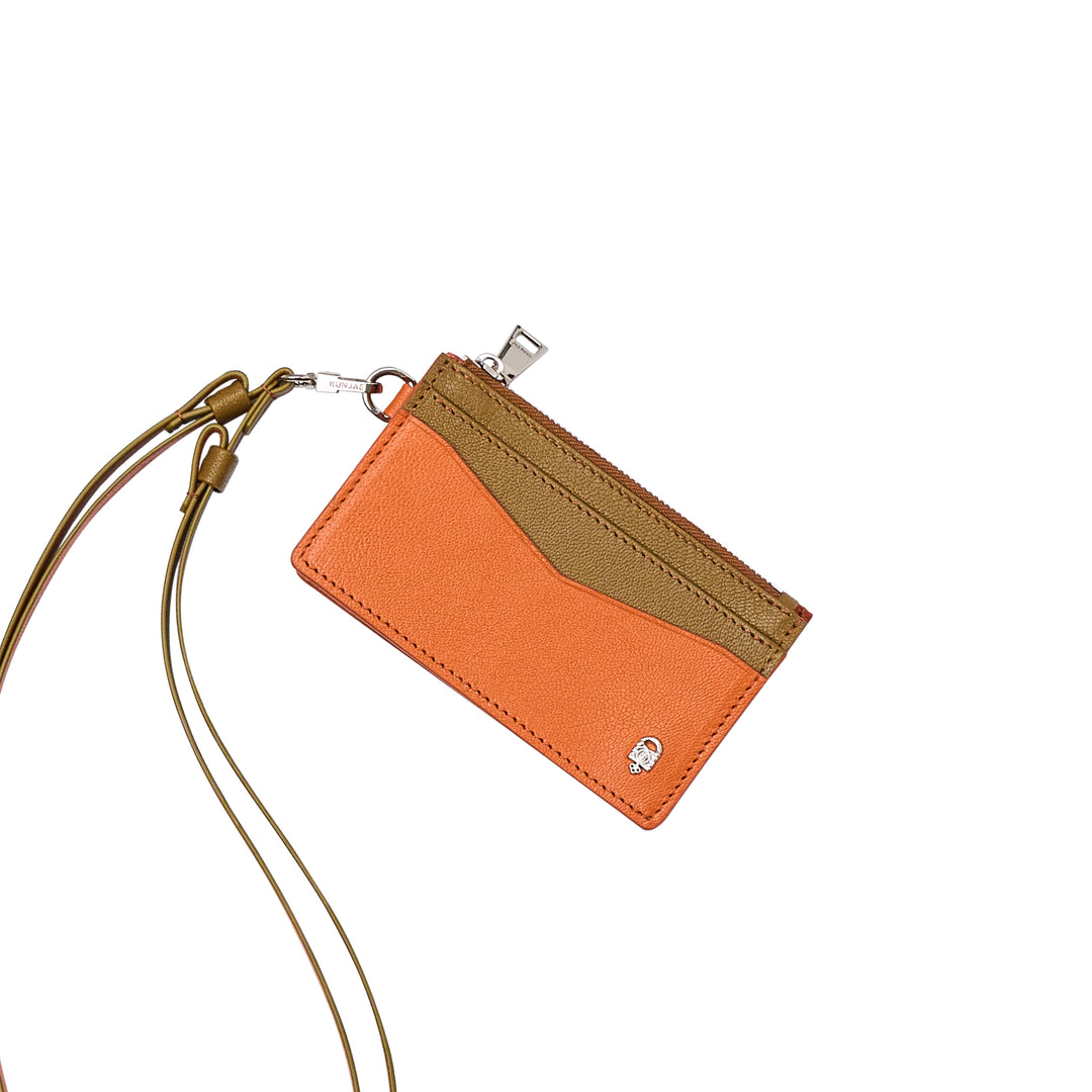 THE VOYAGER STRAP LEATHER WALLET